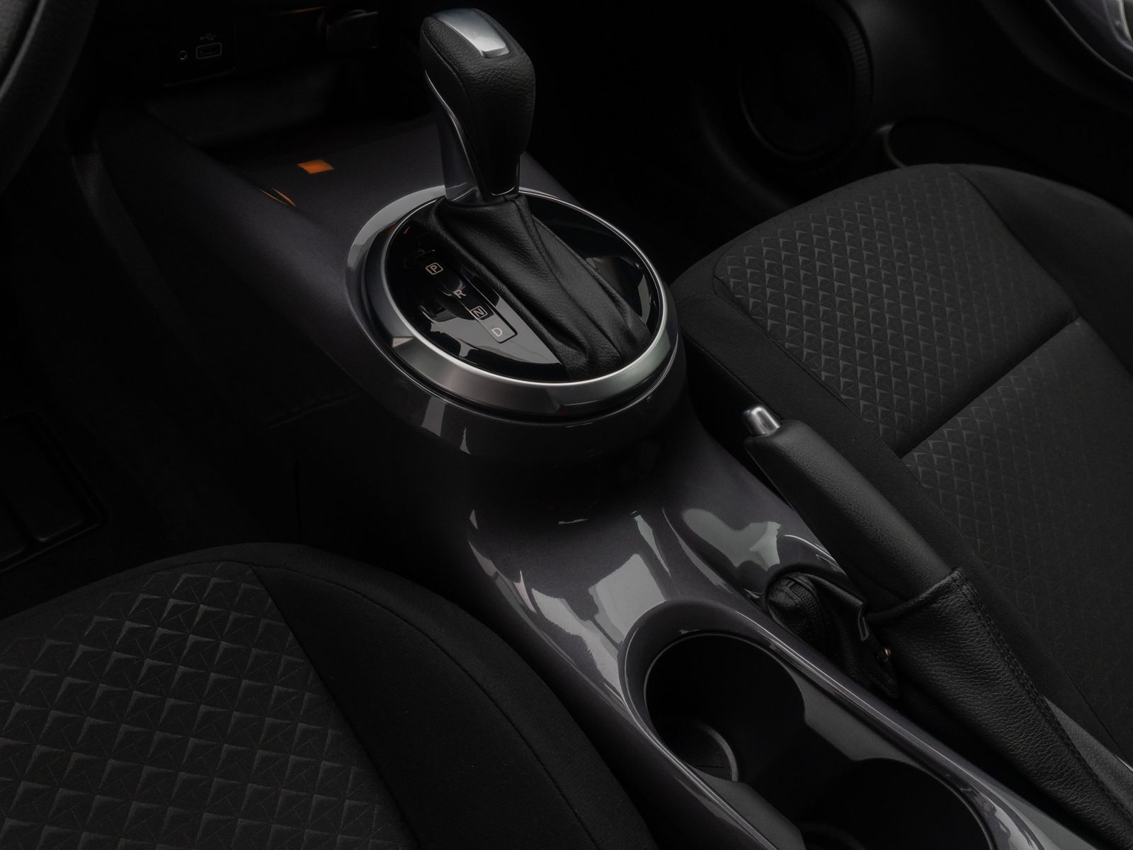 Fahrzeugabbildung Nissan Juke ACENTA Kamera FahrAssist DAB LED Touch LM