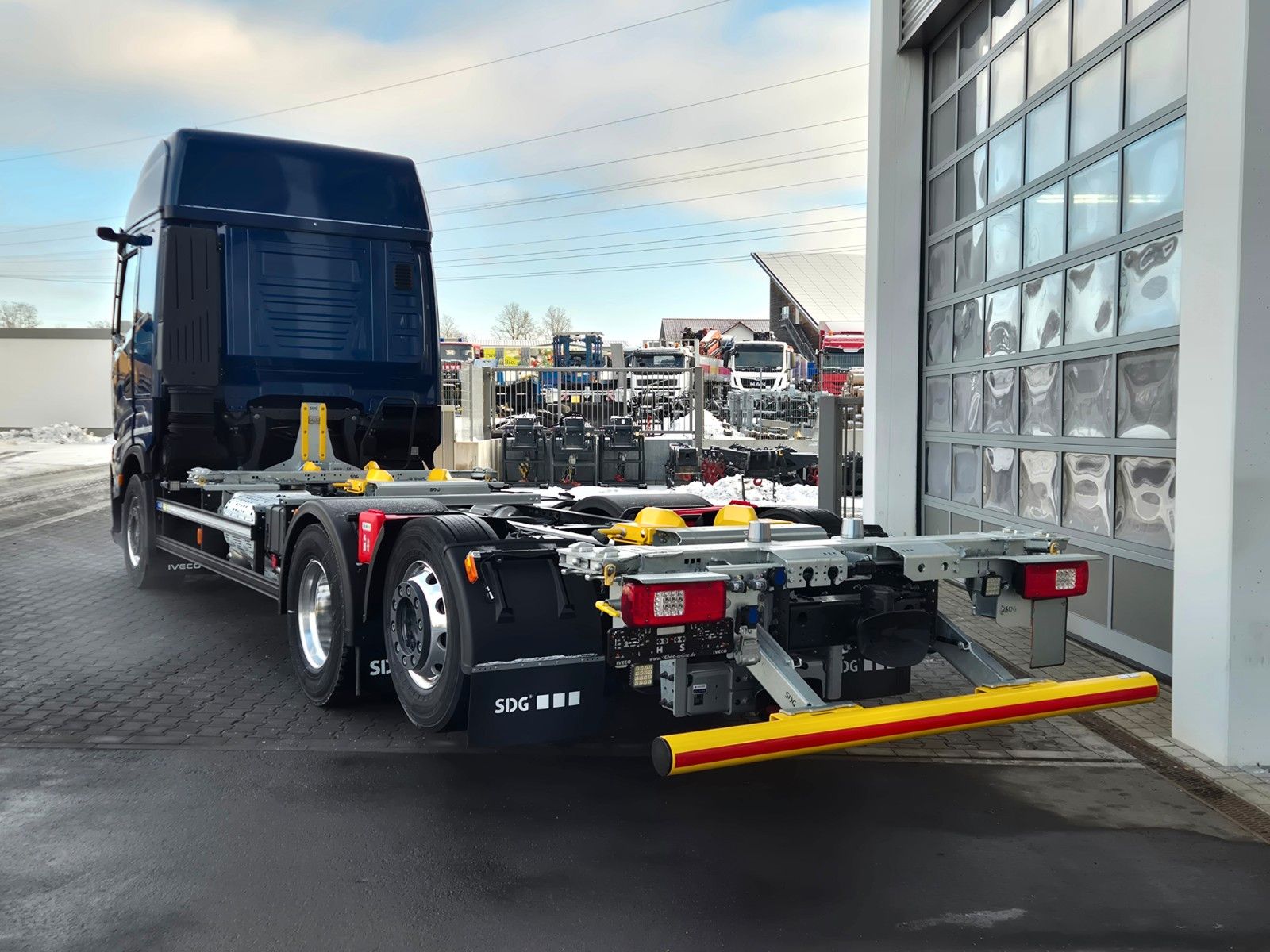 Fahrzeugabbildung Iveco S-Way AS260S50Y/FS CM 6x2 BDF Standklima 2xAHK