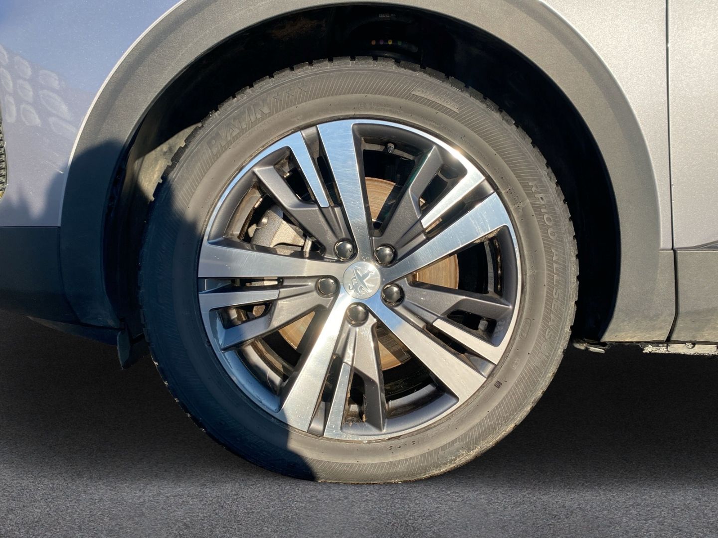 Fahrzeugabbildung Peugeot 3008 Hybrid 225 Allure 1.6 Plug-In EU6d 2WD EAT8