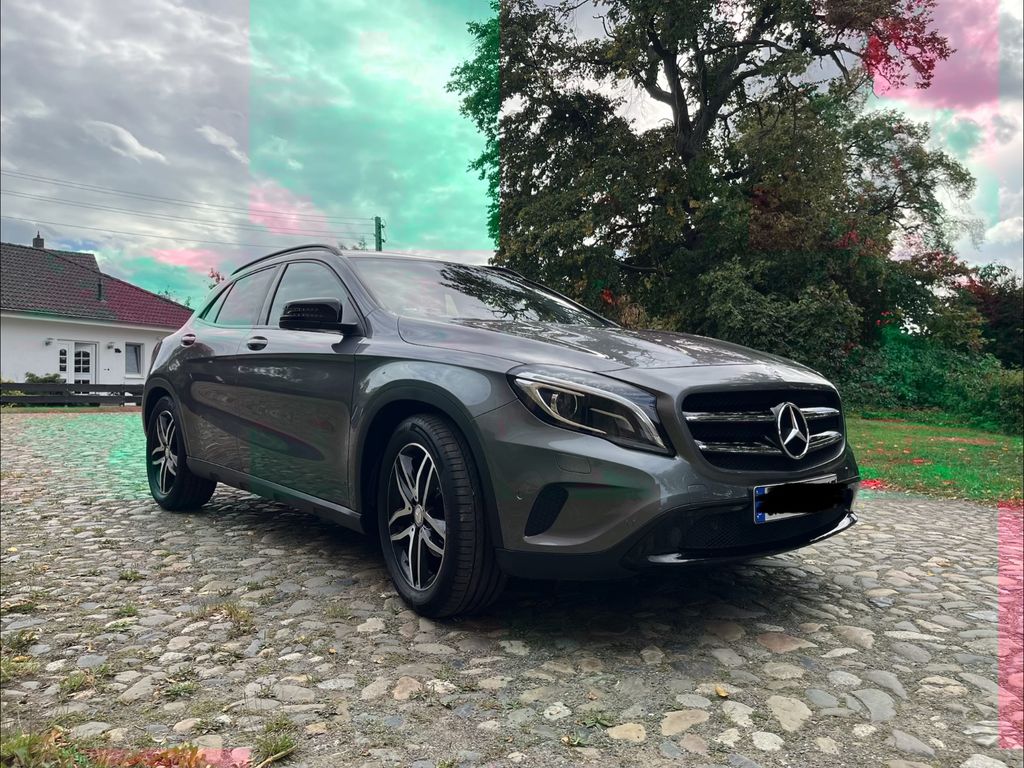 Image of Mercedes-Benz GLA 200