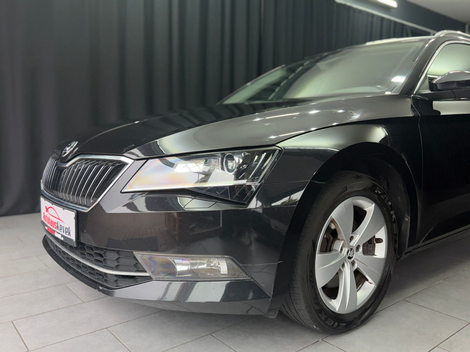 Fahrzeugabbildung SKODA Superb Combi Style |DSG|NAVI|MEMORY|ACC