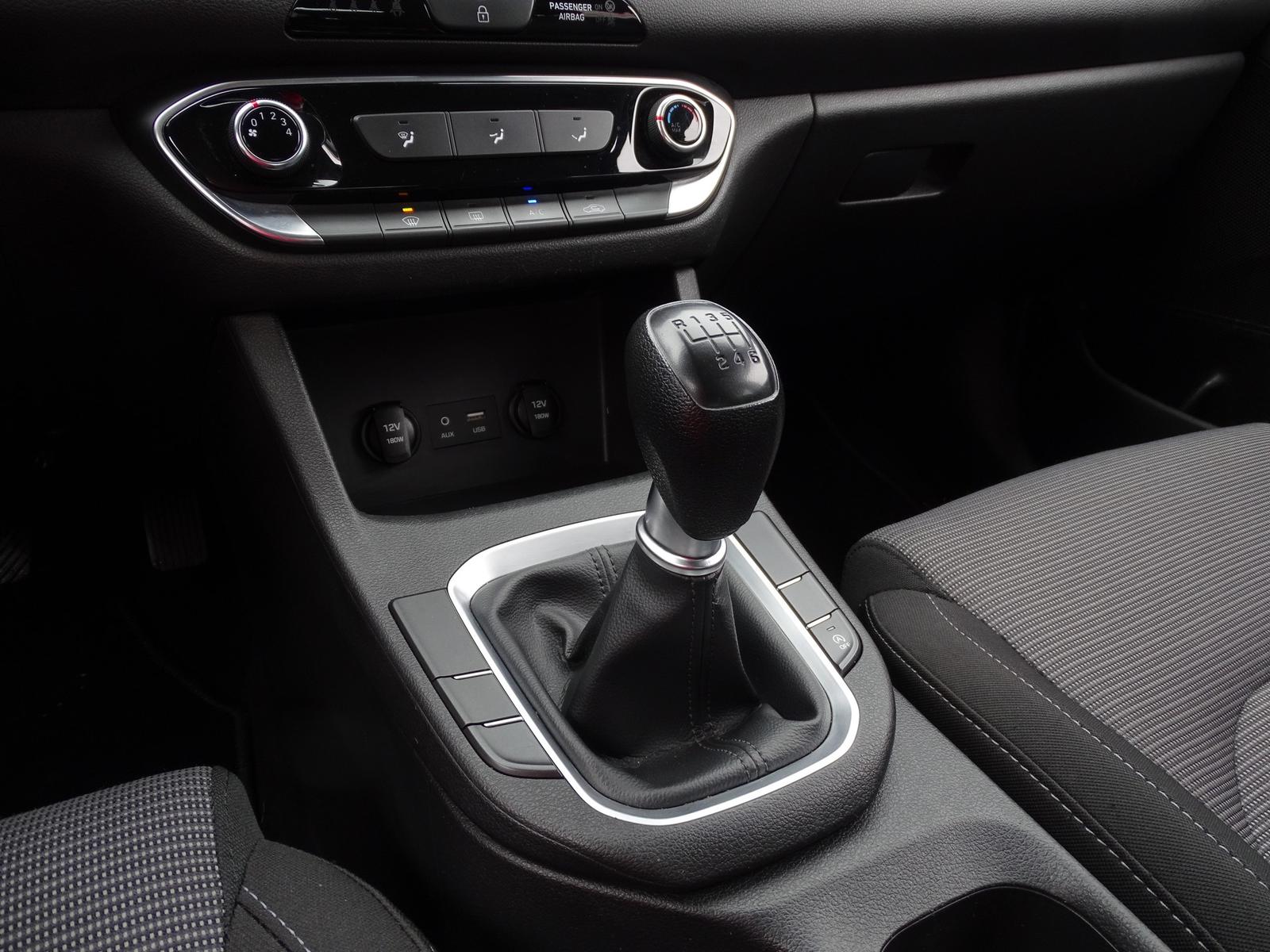 Hyundai i30 1.4 Pure Tempomat Klima Spurhalte USB AUX