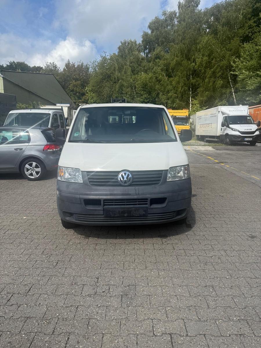 Volkswagen T5,348 Tkm, gute Reifen,gute Bremsen