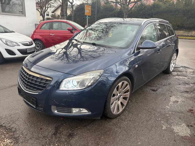 Opel Insignia A Sports Tourer MOTORSCHADEN (STARTET)