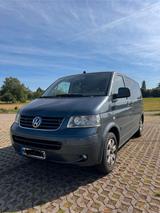 Volkswagen VW T5 MULTIVAN - VW T5 Multivan Gebrauchtwagen in Stuttgart