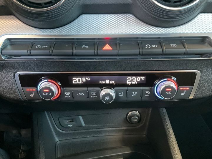Fahrzeugabbildung Audi Q2 30 TFSI advanced *Cam*PDC*LED*Sitzhzg*ACC*