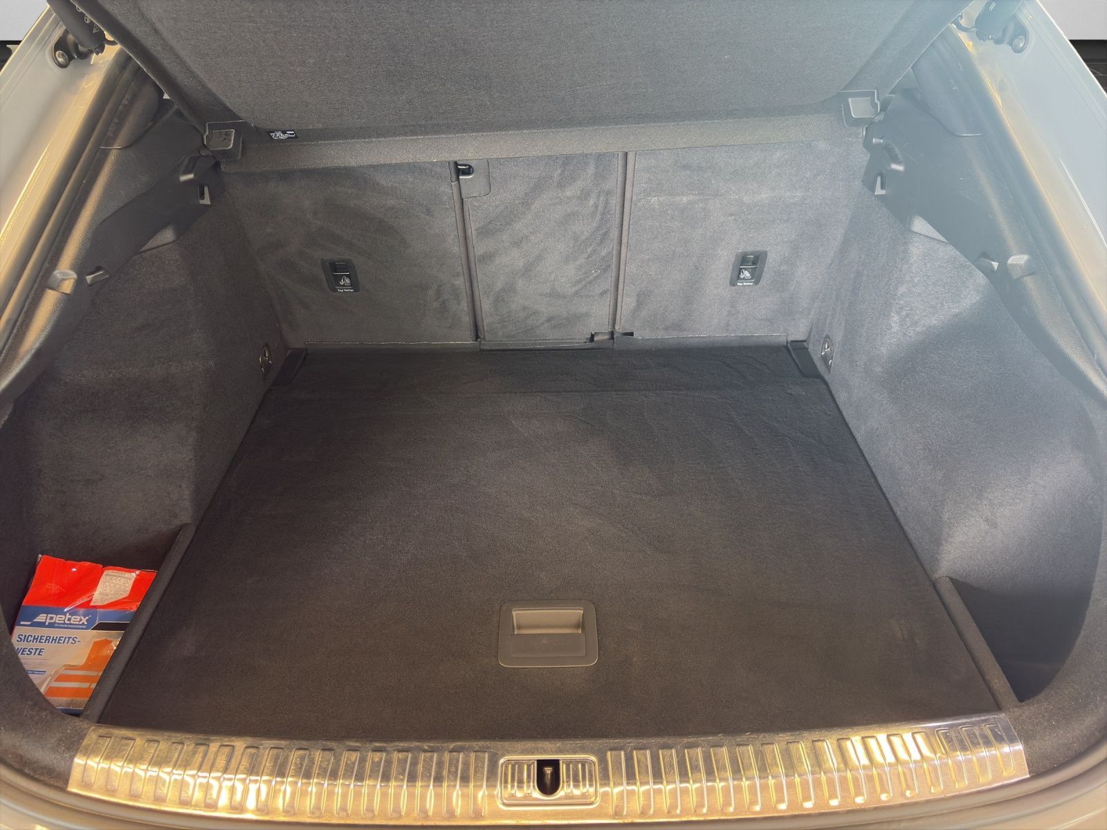 Audi RSQ3 - Bild 16