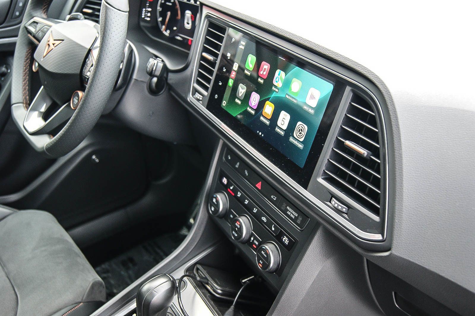 Fahrzeugabbildung CUPRA Ateca 2.0i 4Drive TRAILASSYST SCHIEBEDACH BEATS