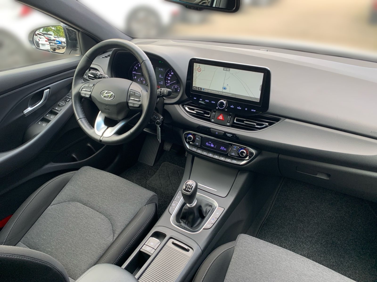 Fahrzeugabbildung Hyundai i30 1.0 T-GDI Connect & Go Navi LED