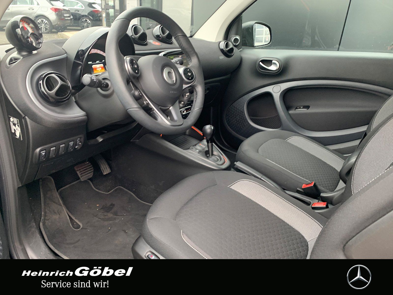 Fahrzeugabbildung Smart EQ passion