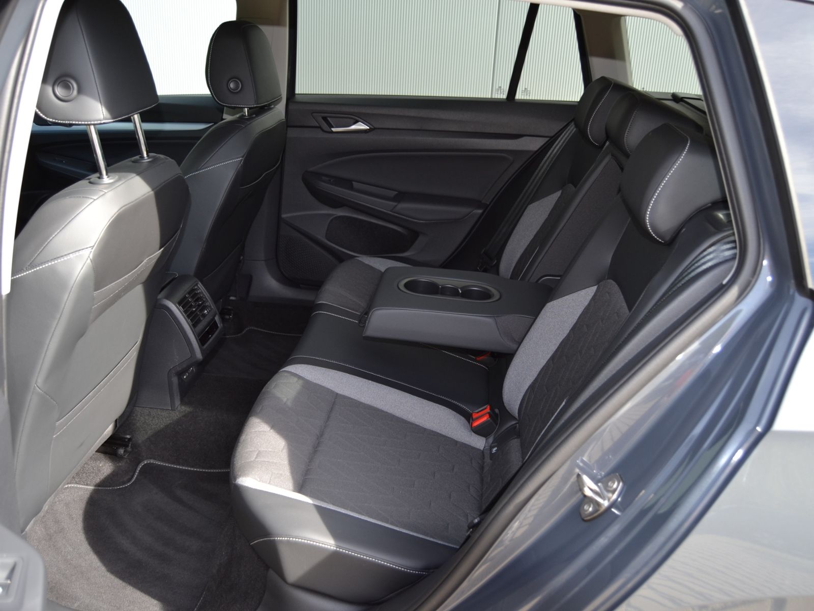 Golf VIII Variant 2.0 TDI 150 PS DSG Goal AHK/SF