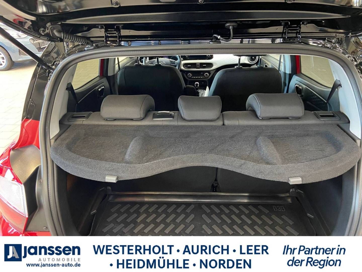 Fahrzeugabbildung Hyundai i10 (MJ23) 1.2 Benzin A/T Prime Smart Key, Dach-