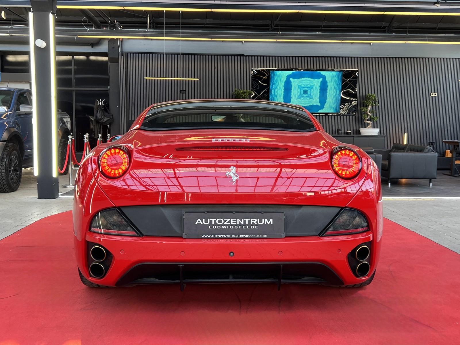 FERRARI CALIFORNIA F1 CAM / GPS / LED / | 489 ch | BVA