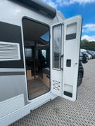 Sunlight T 67 S Adventure Edition | Automatik, Hubbett