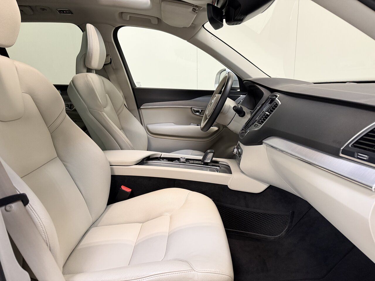 Volvo XC90 2.0 B5 AWD Autom. 7PL - Pano - Topstaat! imagem 2