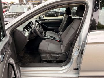 Volkswagen Passat Variant - 9
