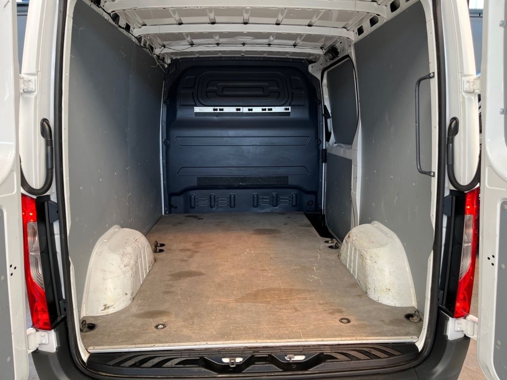 Fahrzeugabbildung Mercedes-Benz Sprinter 315 Kasten RWD L1H1 LED AHK Klima Navi