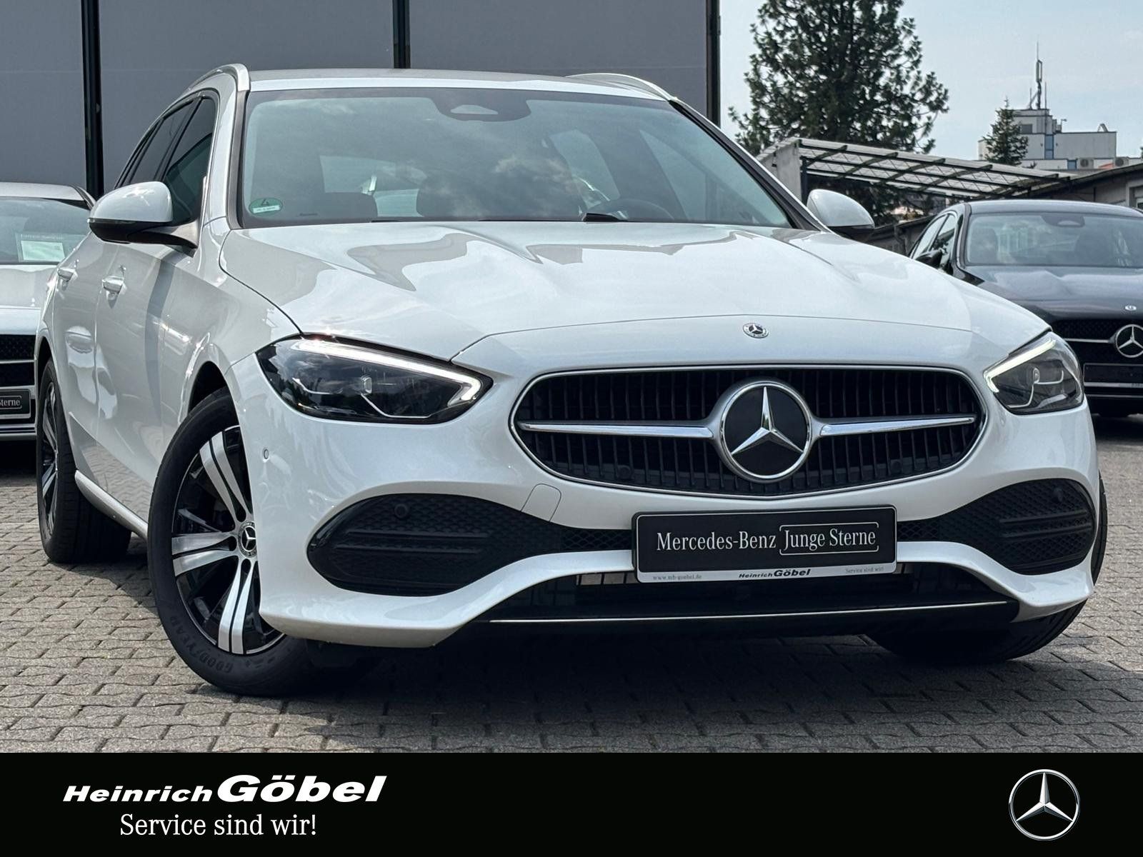 Fahrzeugabbildung Mercedes-Benz C 180 T AVANTGARDE*AHK*KAMERA*AMBIENTEBEL*