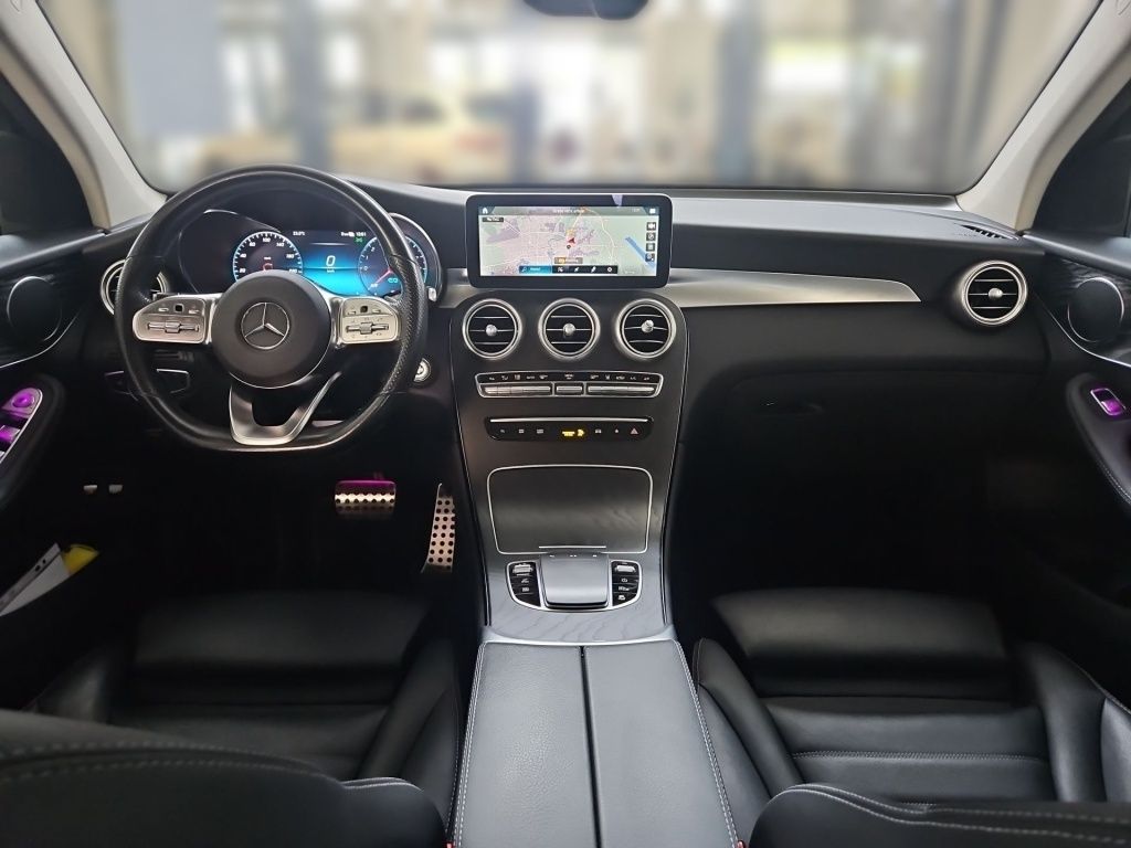 Fahrzeugabbildung Mercedes-Benz GLC 300 e 4M AMG Night AHK Pano LED SHZ Ambie.