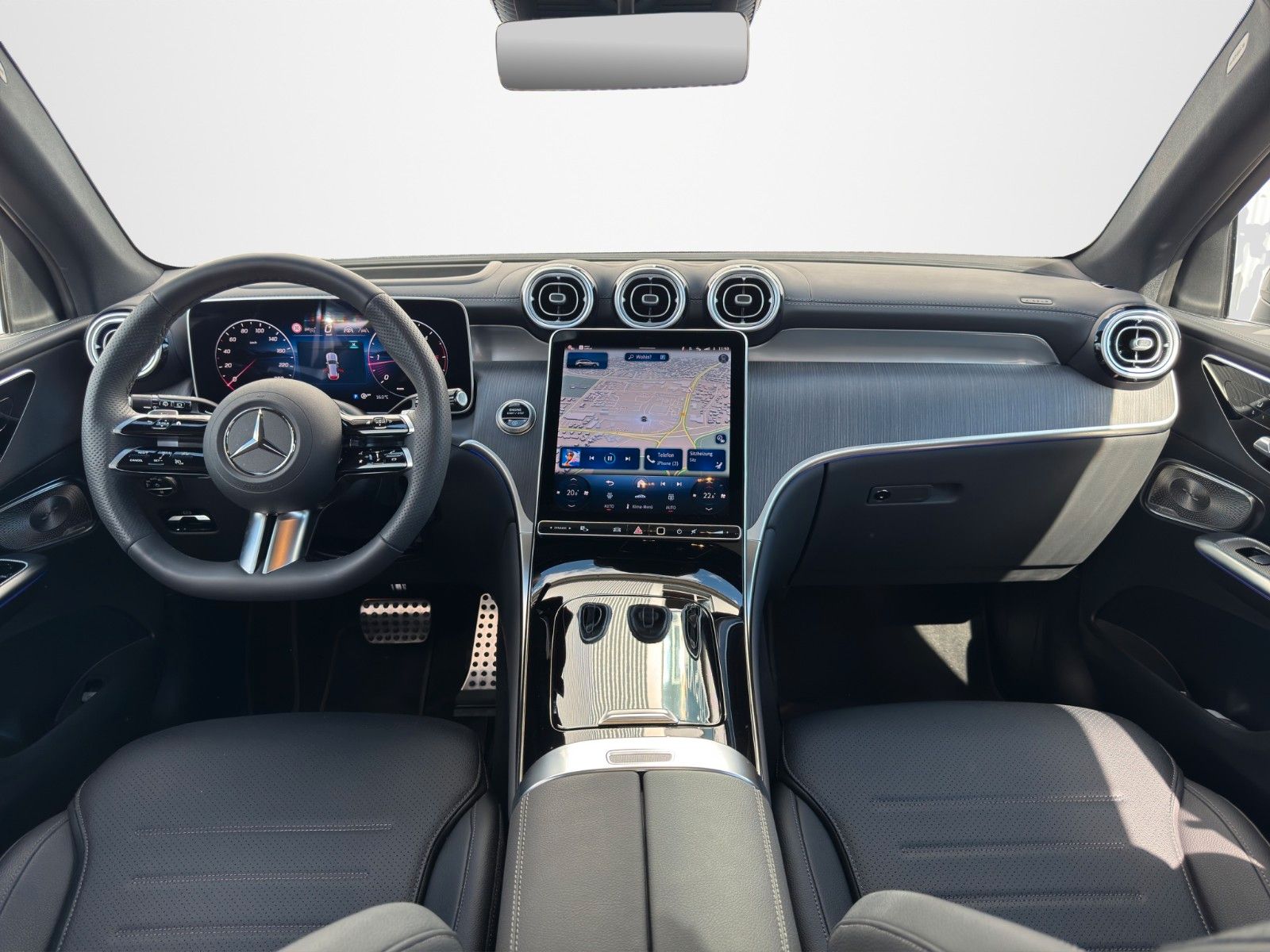 Fahrzeugabbildung Mercedes-Benz GLC 220D PREM+ NIGHT HUD PANO 360° BURM LUFTFAH