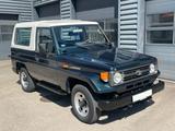 Toyota Land Cruiser HZJ73  - Toyota Land Cruiser: Hzj