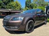 Skoda Octavia Combi Elegance Automatik Xenon Navi - Skoda Octavia: Combi Elegance