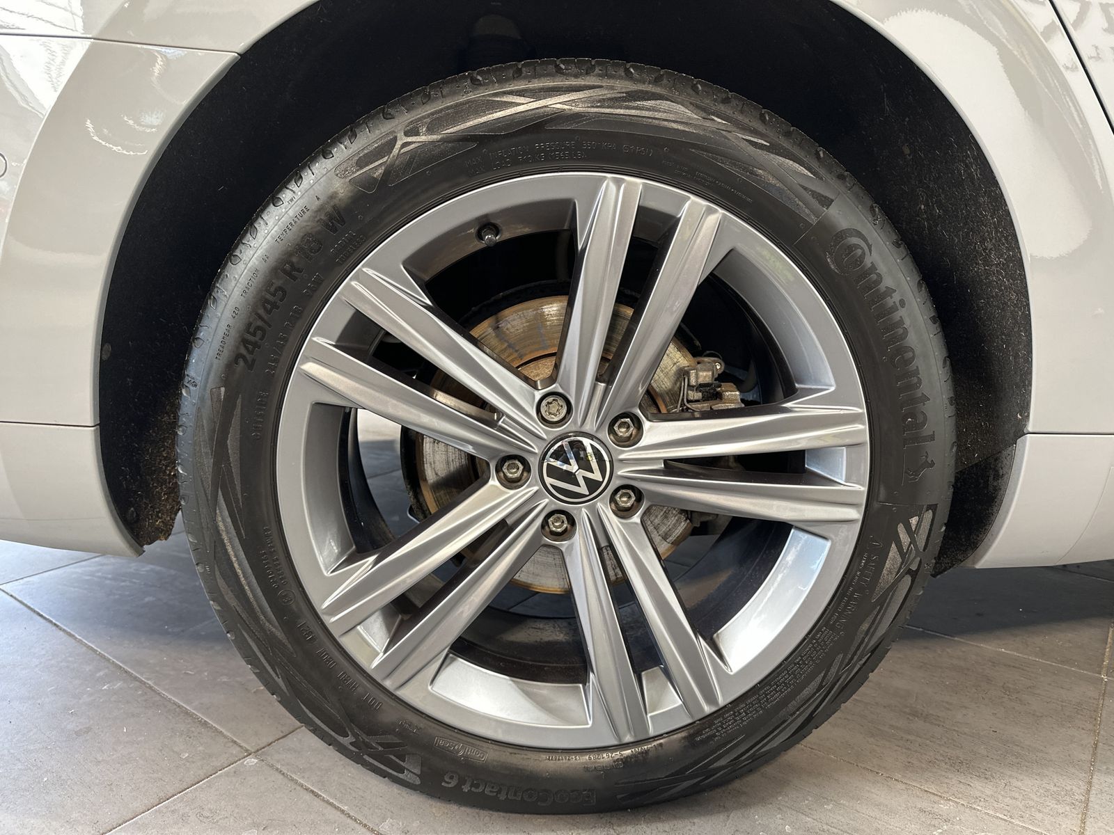 Fahrzeugabbildung Volkswagen Arteon SB 1.4 eHybrid R-Line NAV+LED+KAMERA+18ZO