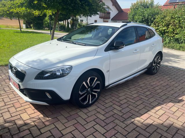 Volvo V40 Cross Country D2 Momentum