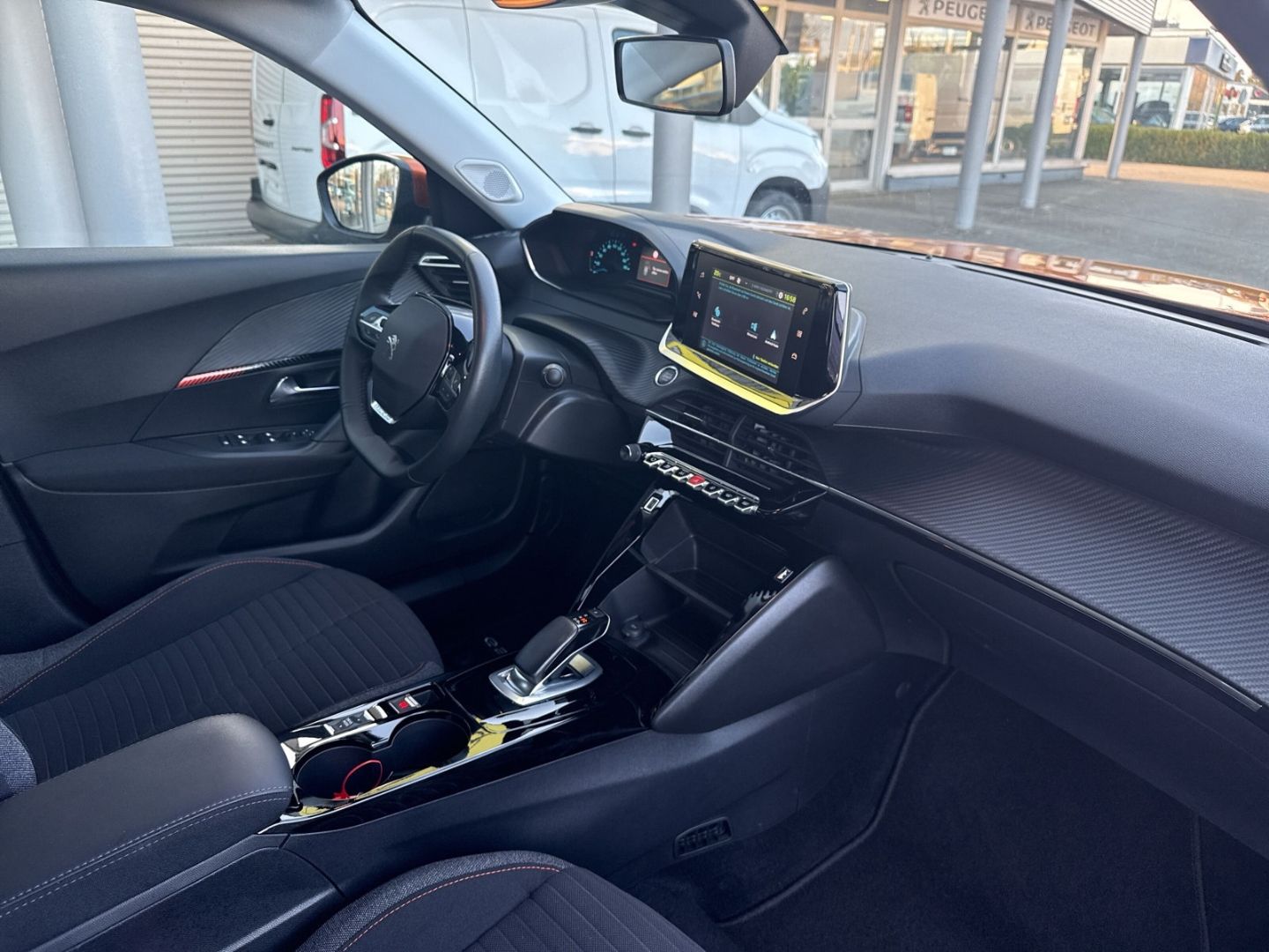 Fahrzeugabbildung Peugeot 2008 e- Active Klimaautom Fahrerprofil DAB Spurh