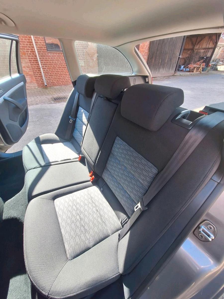 Skoda Octavia 2011 — photo 9