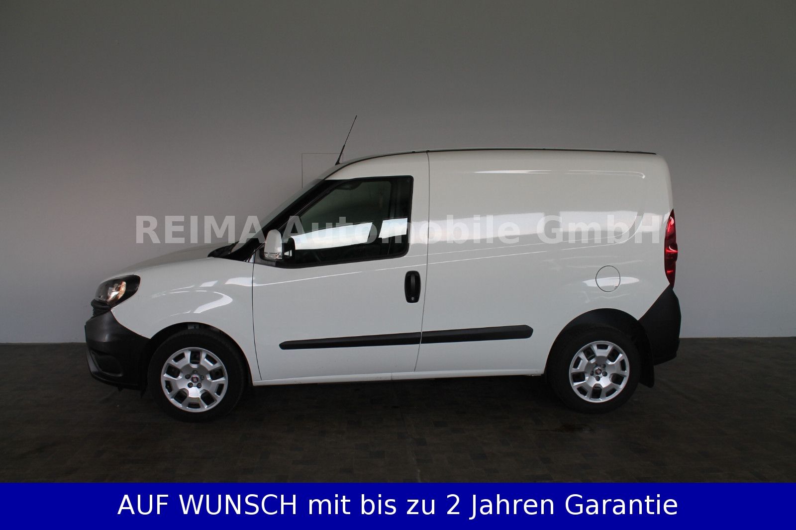 Fahrzeugabbildung Fiat Doblo Doblò SX 1,6 D  Kasten, Klima, Apple Car