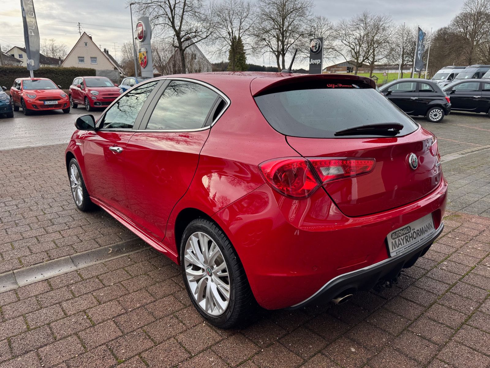 Fahrzeugabbildung Alfa Romeo Giulietta Lusso 1,6   120 PS NAVI KLIMAAUTOMATIK