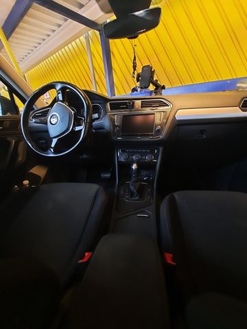 VW Verkaufe einen Gepflegten VW - Tiguan Getr...