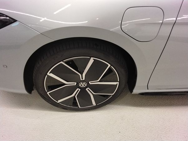 Volkswagen Passat Variant - Bild 7