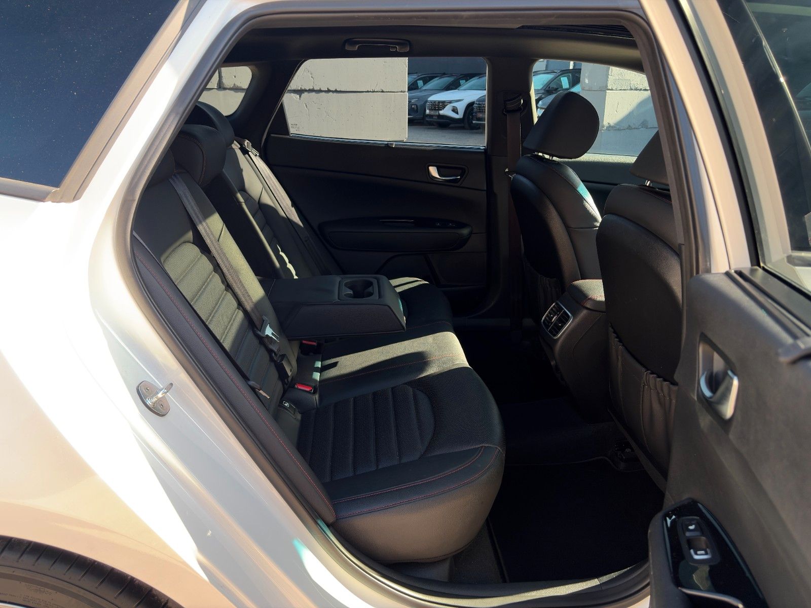 Fahrzeugabbildung Kia Optima SW 1,6 T-GDI DCT GT Pano H&K ACC SHZ LHZ