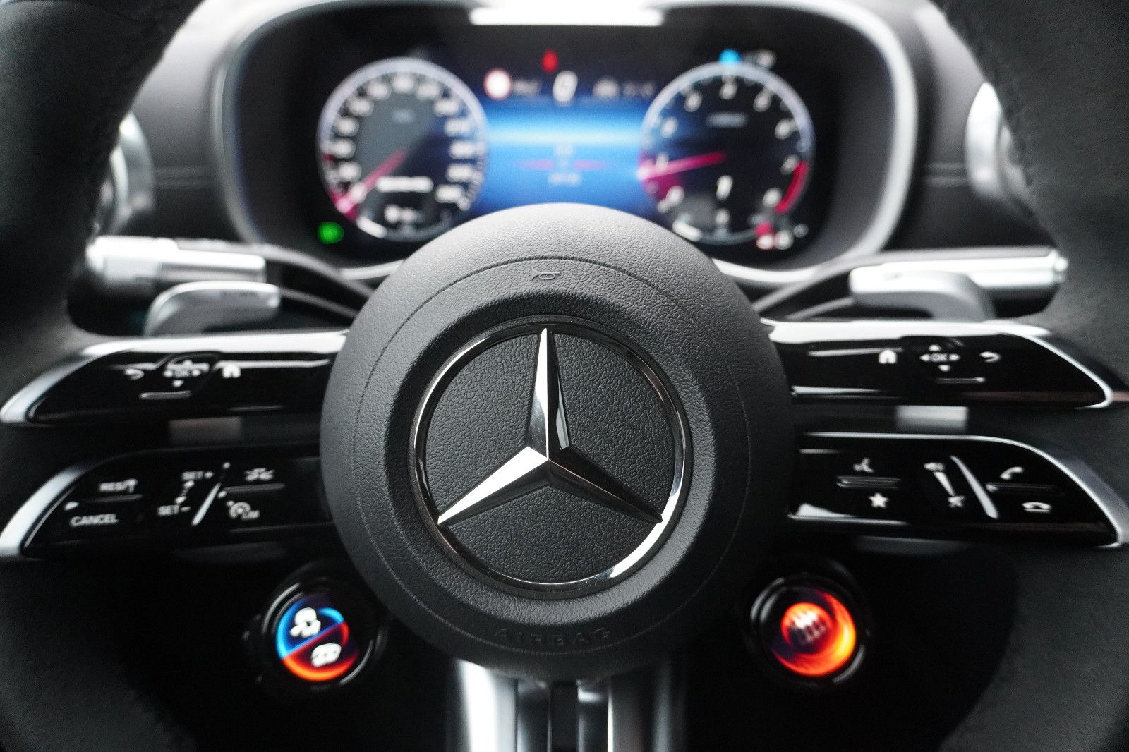 Fahrzeugabbildung Mercedes-Benz SL AMG 63 4Matic