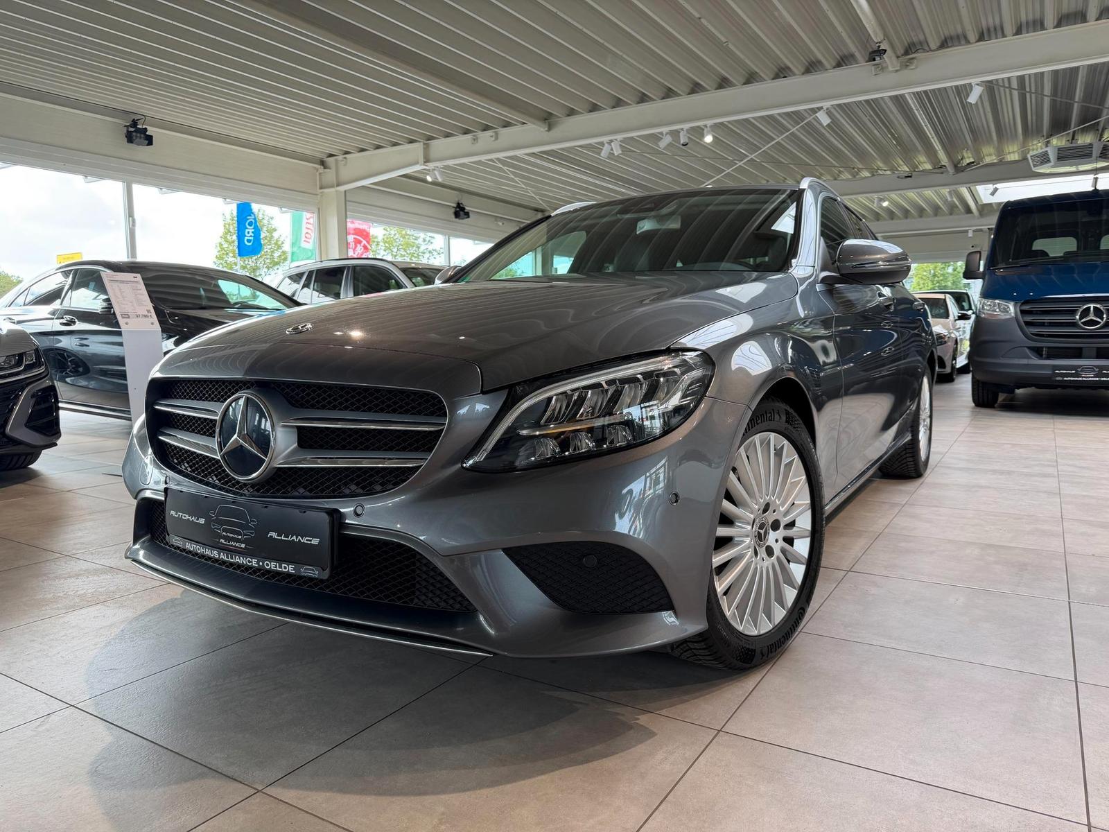 Mercedes-Benz VOLL LED