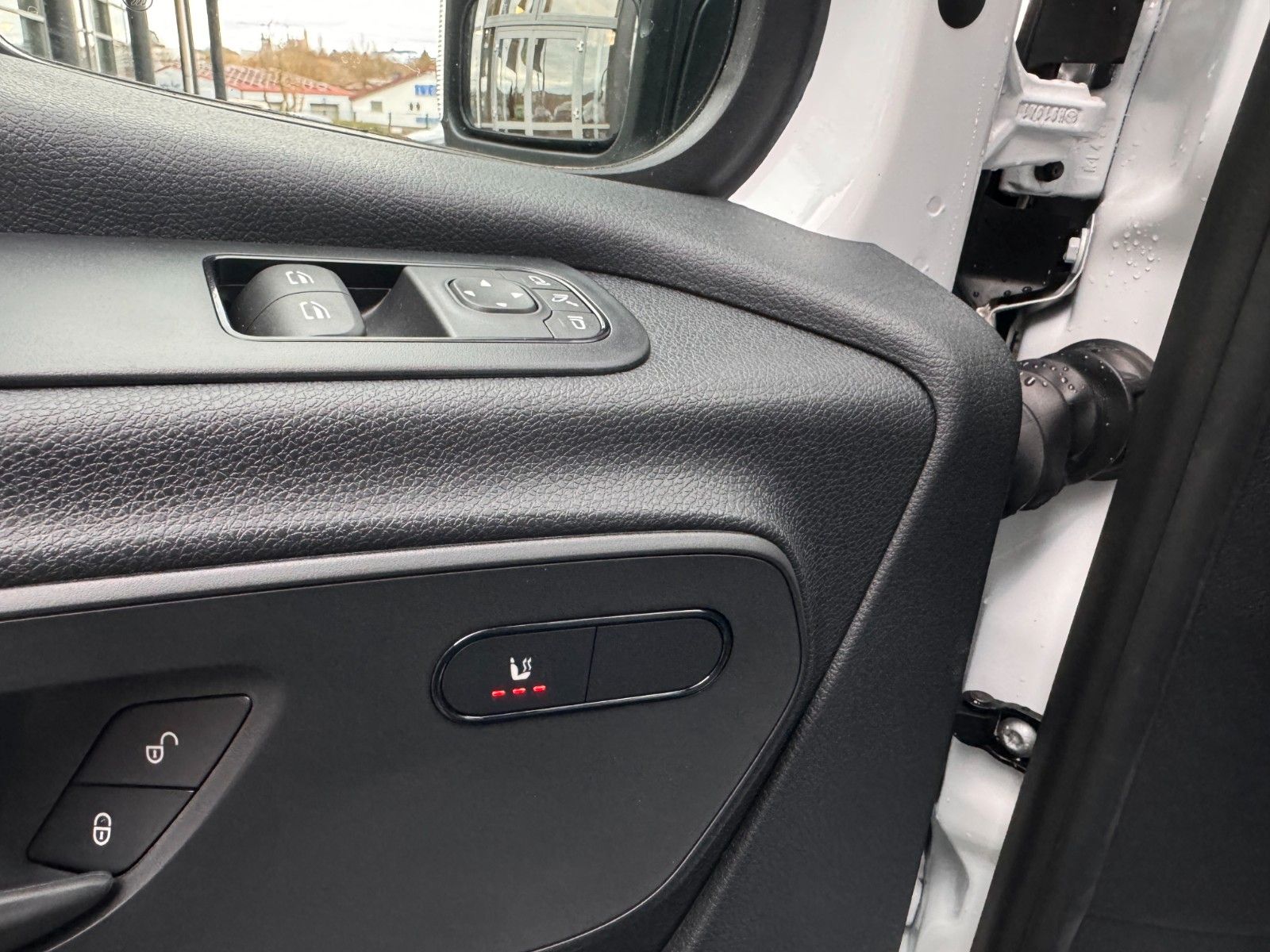 Fahrzeugabbildung Mercedes-Benz Sprinter 315 CDI DoKa 3665 9G Klima Kamera AHK