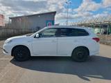 Mitsubishi Outlander 2.4 4WD*Sonderaustattung *T - scheckheftgepflegte Mitsubishi Plug-in Hybrid Outlander