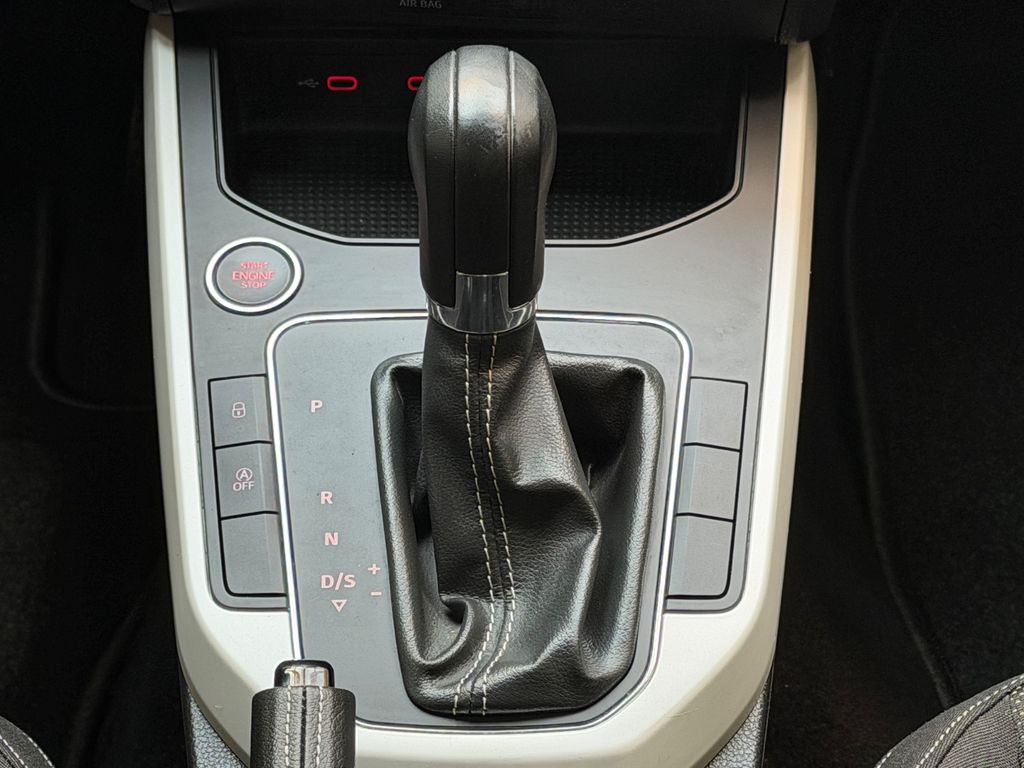 SEAT Arona Xcellence|Automatik|LED|SHZ|PDC|Apple CarP SEAT Arona Xcellence|Automatik|LED|SHZ|PDC|Apple CarP