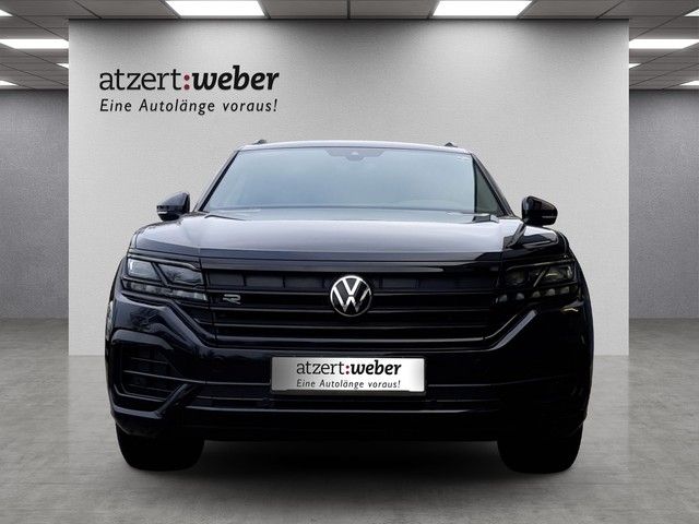 Fahrzeugabbildung Volkswagen Touareg R-Line 3.0TDI 4Motion Pano Matrix 21"