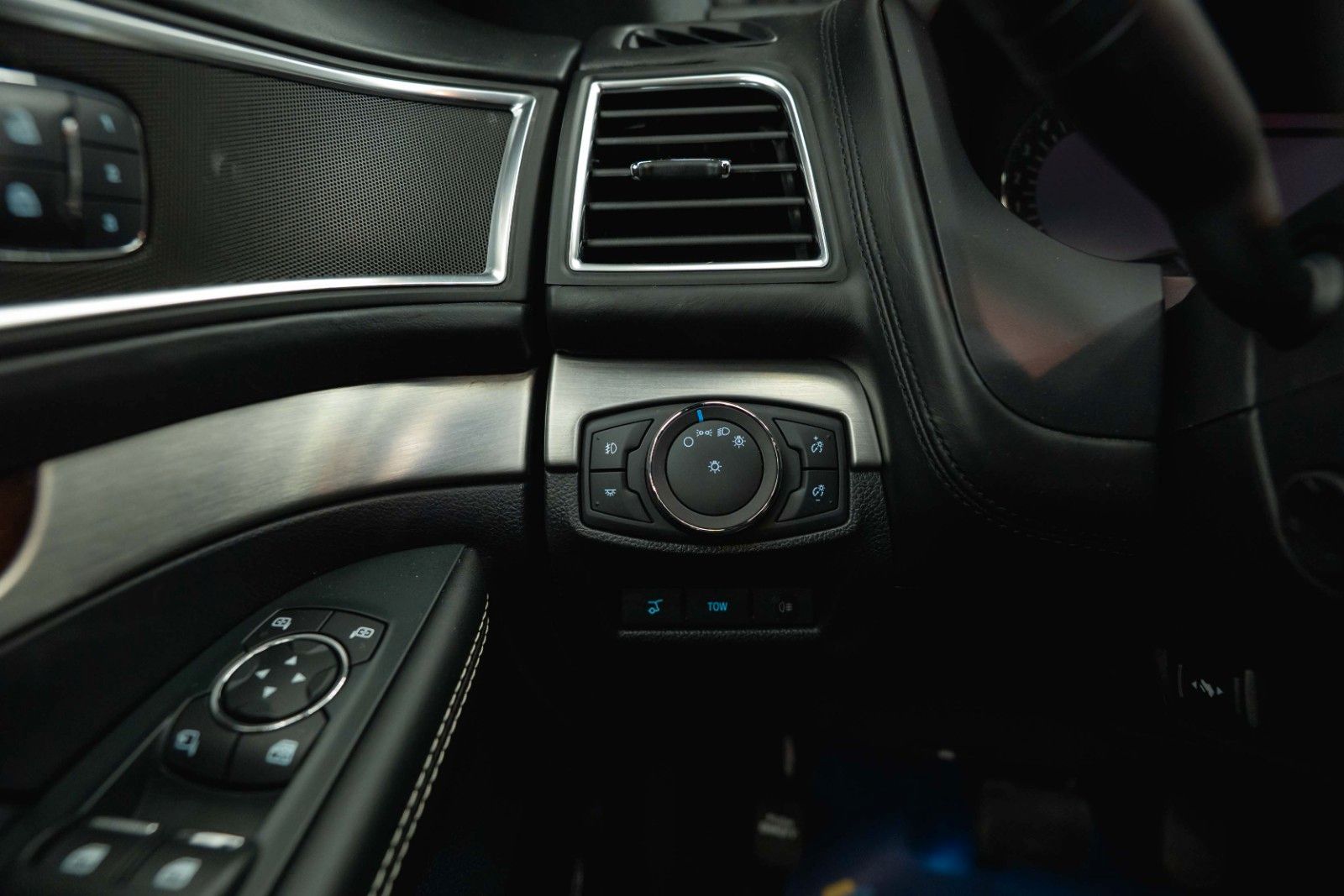 Fahrzeugabbildung Ford Explorer 3.5 V6 4x4 PLATINUM Twin-Turbo EcoBoost