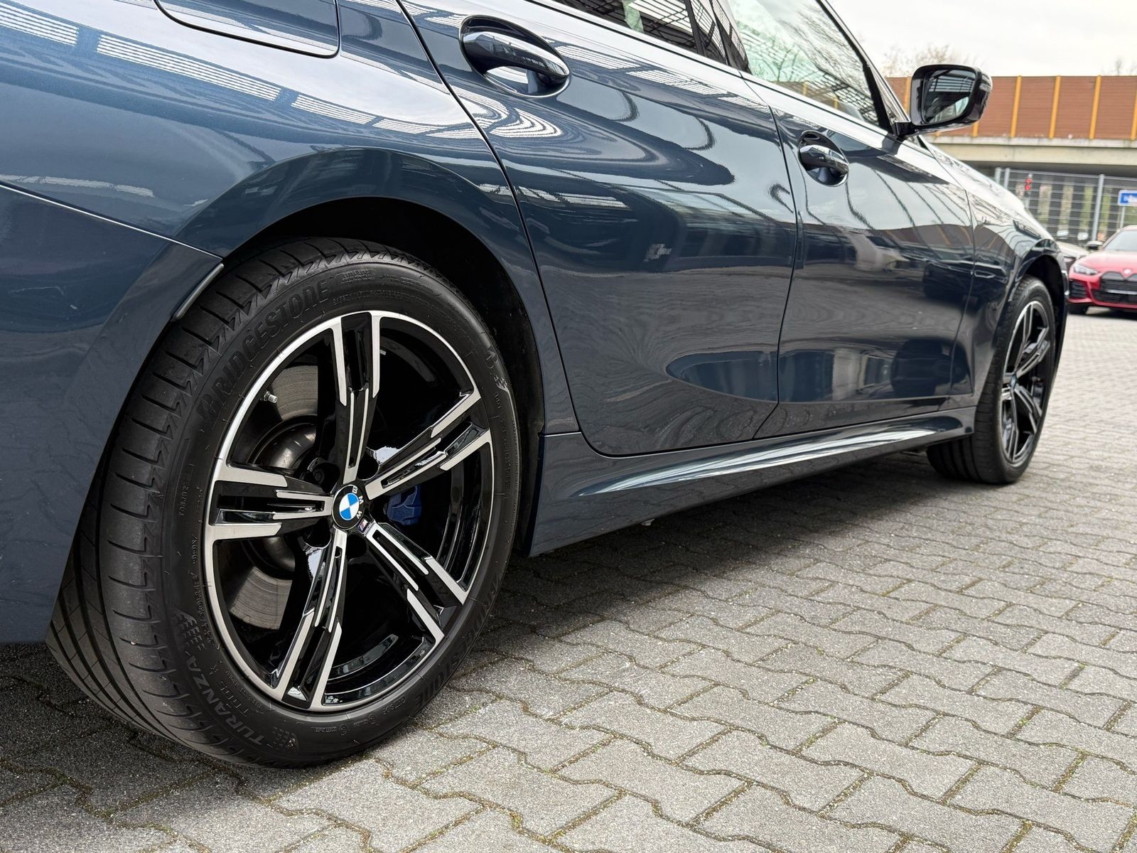 BMW 330 - Bild 11