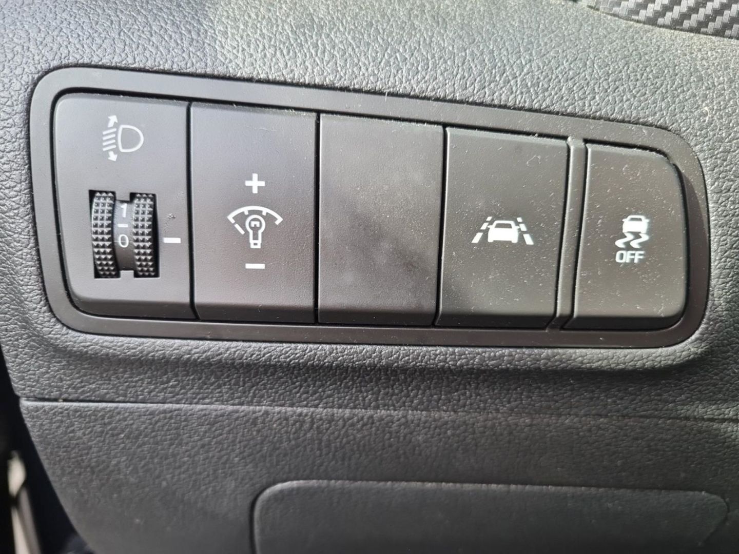 Fahrzeugabbildung Hyundai Tucson TREND 1.6 CRDi PANO+NAVI+PDC+KLIMA+SHZ