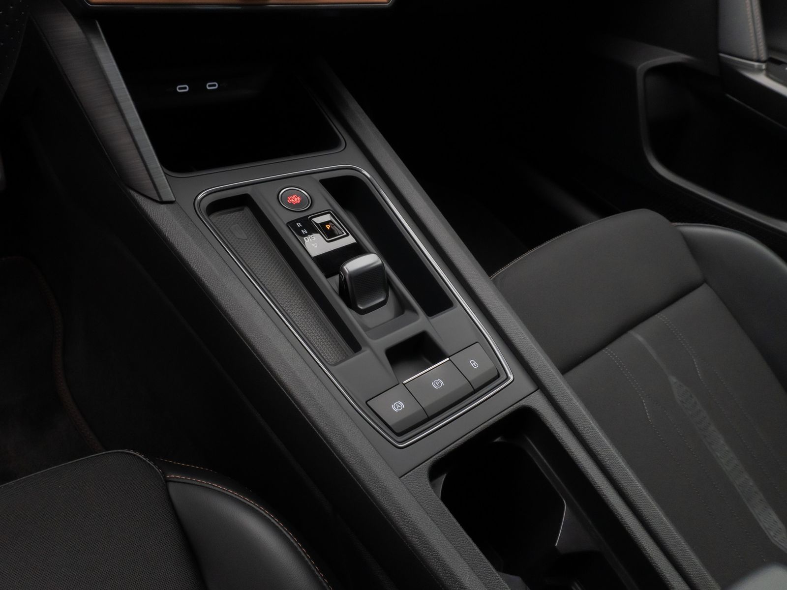 Fahrzeugabbildung CUPRA Leon DAB Kamera Lenkrhzg ACC LED Sport