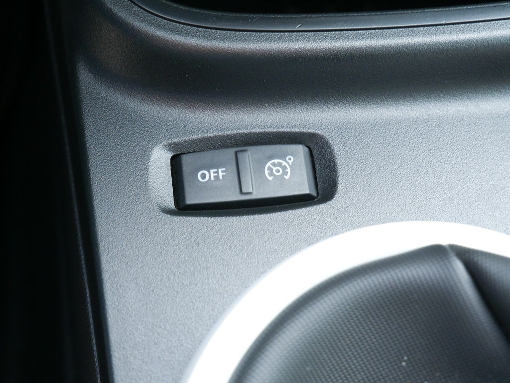 Fahrzeugabbildung Renault Twingo EQUILIBRE SCe 65