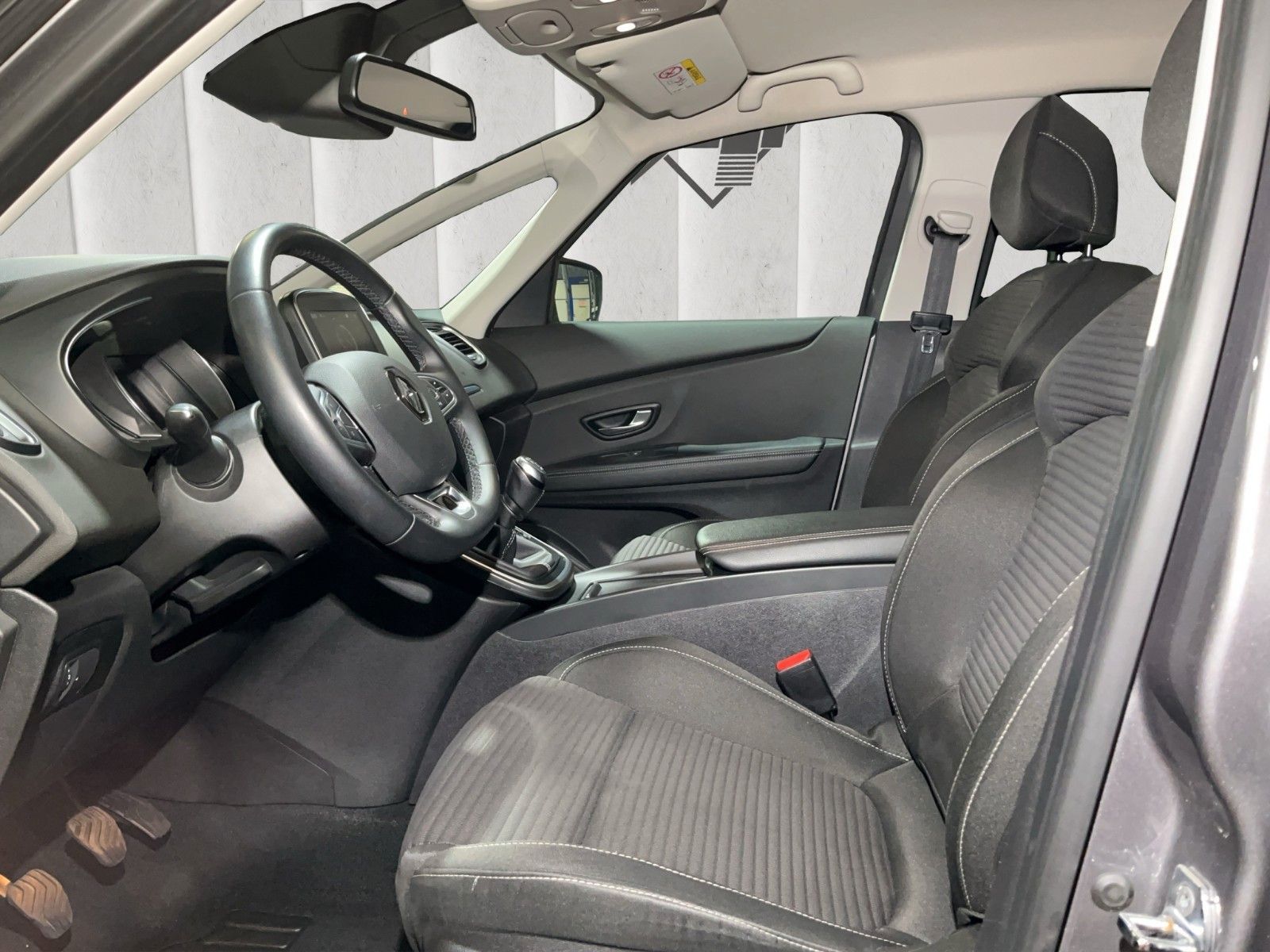 Fahrzeugabbildung Renault Grand Scenic *7-Sitzer*Navi*Kamera*PDC*Keyless**