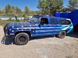 Chevrolet Suburban - Chevrolet Suburban