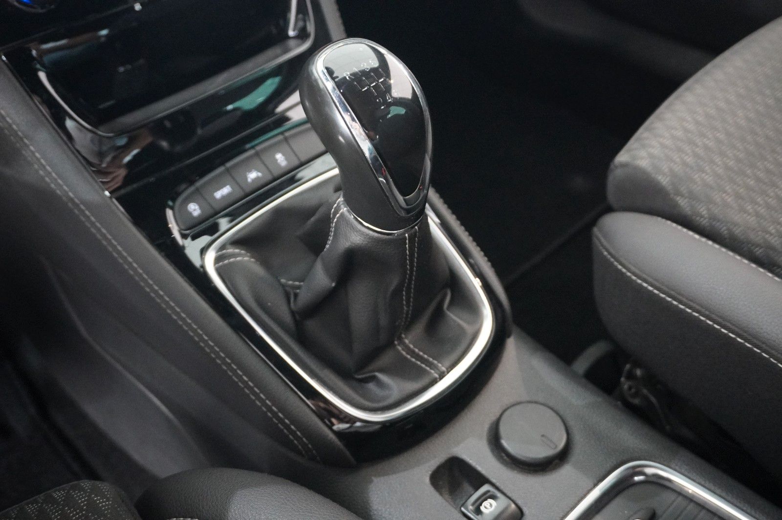 Fahrzeugabbildung Opel Astra K ST 1.6T INNOV. AHK/MATRIX/KAMERA/NAVI/SH