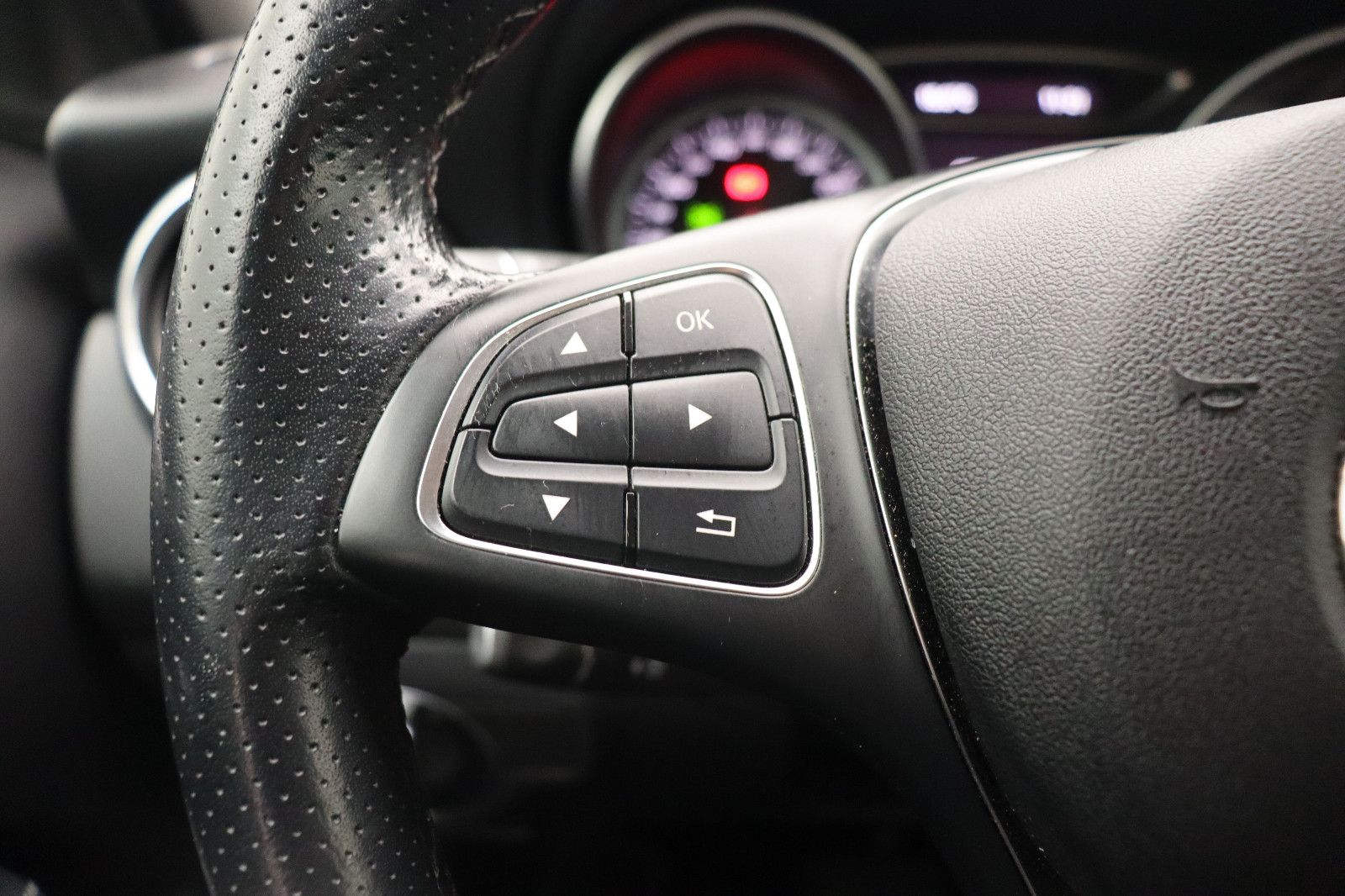 Fahrzeugabbildung Mercedes-Benz GLA 220 d 4Matic AHK NAVI KAMERA LED
